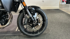 BMW F900 R